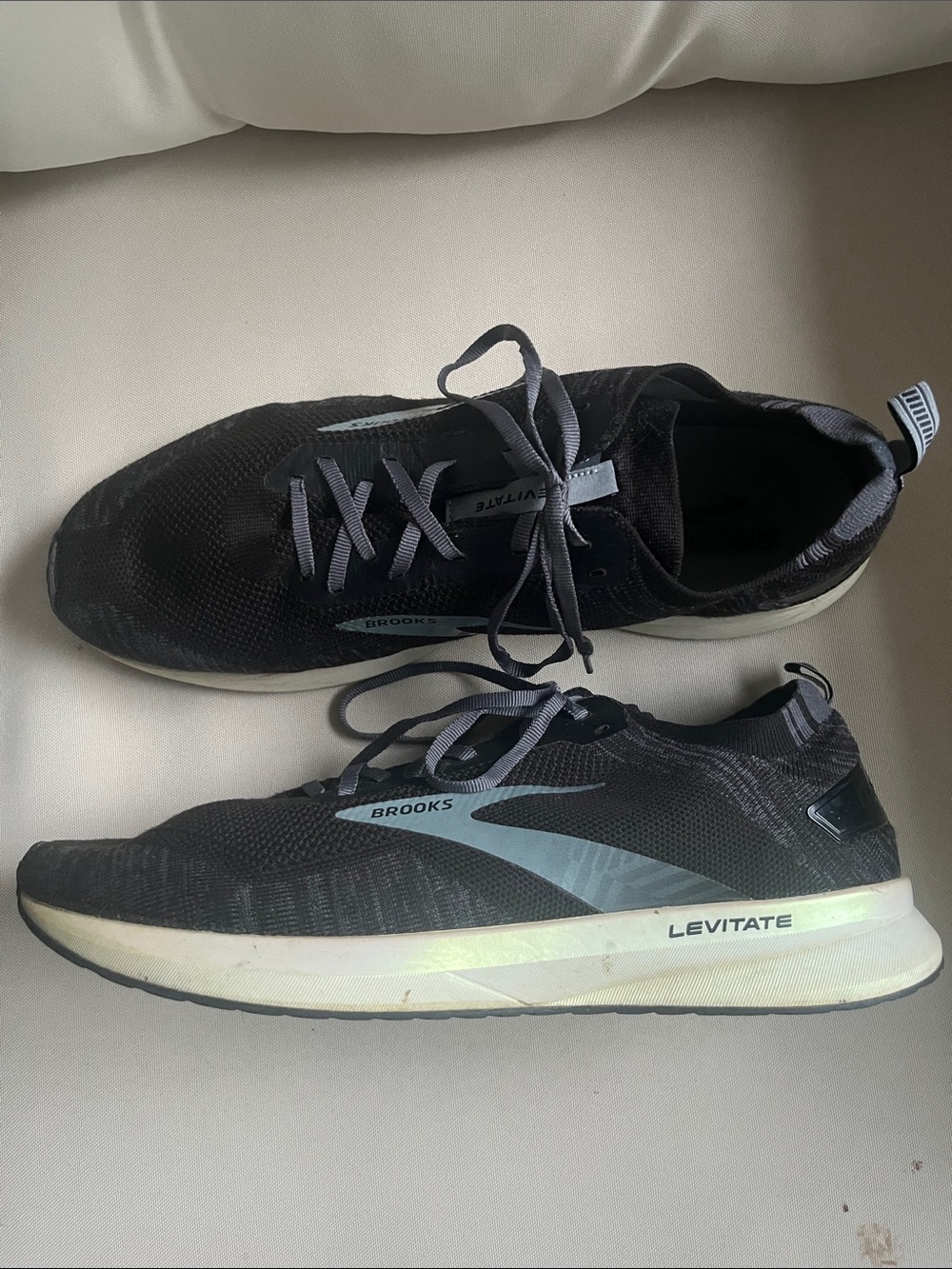 Brooks Levitate Men’s Running Shoes — Black with Light Blue Accents